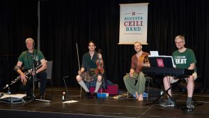 Foto Augusta Ceili Band auf Buehne